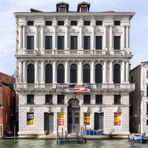 Perché la Fondazione Prada di Venezia è diventata .